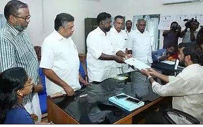 ആഘോഷമായി നാമനിര്‍ദേശപത്രിക സമര്‍പ്പിക്കാനെത്തി; പക്ഷേ പത്രിക എടുക്കാന്‍ മറന്നു!; അബദ്ധം പിണഞ്ഞ് എല്‍ഡിഎഫ് സ്ഥാനാര്‍ത്ഥി