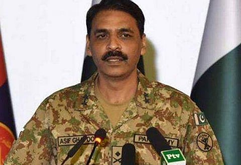 മൂന്ന് സൈനികരെ ഇന്ത്യ കൊലപ്പെടുത്തിയെന്ന് പാകിസ്ഥാന്‍; അതിര്‍ത്തിയില്‍ നിന്ന് ഗ്രാമീണരെ ഒഴിപ്പിക്കുന്നു,  തിരിച്ചടിക്കുമെന്ന്‌ മുന്നറിയിപ്പ്