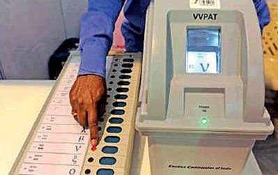 വോട്ടിങ് മെഷീനെതിരെ പരാതി തെളിയിക്കാനായില്ല; കൊല്ലത്തും യുവാവ് അറസ്റ്റിൽ