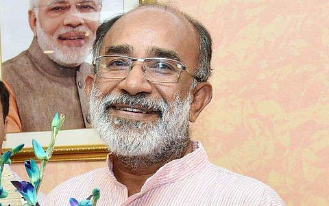 കണ്ണന്താനത്തിന്റെ മൈക്കിൽ പുക; രാജ്യസഭ നടപടി 15 മിനിറ്റ് നിര്‍ത്തി