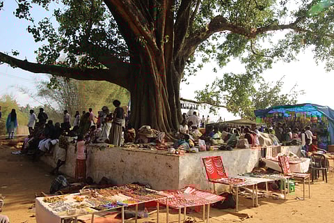 വള്ളിയൂര്‍കാവില്‍ ഉത്സവദിനത്തില്‍ ഒത്തുകൂടിയവര്‍