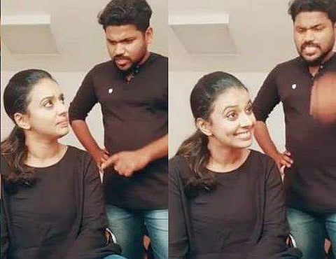 ഒച്ച ഫോട്ടോയില്‍ കിട്ടൂല മിസ്റ്റര്‍; ഇത് സിത്താരയുടെ വേറെ ലെവല്‍ ടിക്ടോക്