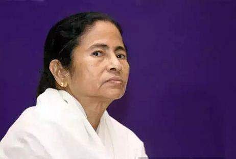 മമതാ ബാനര്‍ജിയുടെ പരാമര്‍ശങ്ങള്‍ ദൗര്‍ഭാഗ്യകരം; അധികാര പരിധി ലംഘിച്ചിട്ടില്ലെന്ന് തെരഞ്ഞെടുപ്പ് കമ്മീഷന്‍