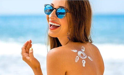 കരുവാളിക്കാതിരിക്കാന്‍ മാത്രമല്ല; പൊളളുന്ന വേനലില്‍ സണ്‍സ്‌ക്രീന് വേറെയുമുണ്ട് പ്രയോജനം 