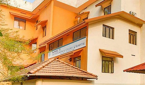 അധ്യാപകരുടെ സമരം ഒത്തുതീര്‍പ്പായി; മുക്കം കെഎംസിടിയില്‍ നാളെ മുതല്‍ ക്ലാസുകള്‍ തുടങ്ങും