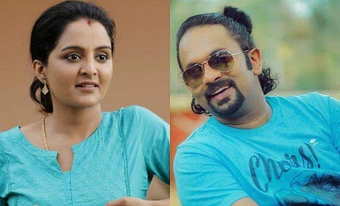 മഞ്ജു ചേച്ചി ഒരു രക്ഷയുമില്ല, ഓണ്‍ സ്‌ക്രീനിലും ഓഫ് സ്‌ക്രീനിലും അത്ഭുതമാണ്: അജു വര്‍ഗ്ഗീസ് 