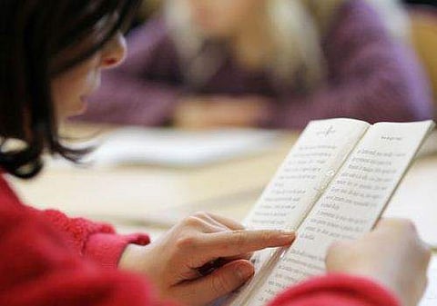 ഇഷ്ട വിഷയം പഠിക്കാൻ അച്ഛൻ അനുവദിക്കുന്നില്ല; വിദ്യാർത്ഥിനി പൊലീസിൽ പരാതി നൽകി