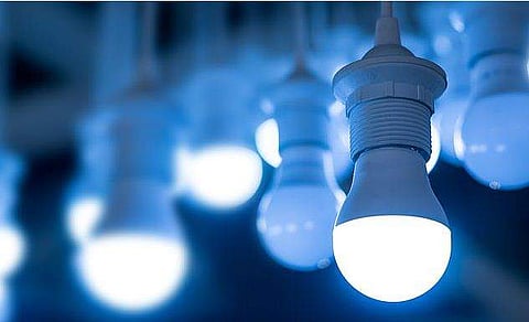 എല്‍ഇഡി ബള്‍ബുകളുടെ വെളിച്ചം അന്ധതക്കിടയാക്കും; മുന്നറിയിപ്പുമായി സര്‍ക്കാര്‍ ഏജന്‍സിയുടെ പഠനറിപ്പോര്‍ട്ട്