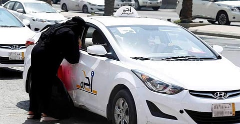 മൂന്നുവയസ്സുകാരിയെ ടാക്‌സിയില്‍ മറന്നു; ഒന്നുമറിയാതെ ഡ്രൈവര്‍;നാടകീയത