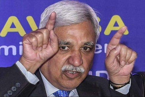 കമ്മിഷനില്‍ ഭിന്നത രൂക്ഷം, അസമയത്തെ വിവാദം ഒഴിവാക്കണമായിരുന്നെന്ന് സുനില്‍ അറോറ