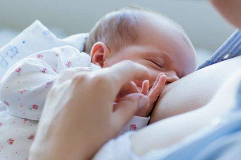 ദീര്‍ഘകാലം മുലയൂട്ടാന്‍ മടിക്കേണ്ട ; അമ്മമാരില്‍ ഹൃദ്രോഗ സാധ്യത കുറയ്ക്കുമെന്ന് റിപ്പോര്‍ട്ട്