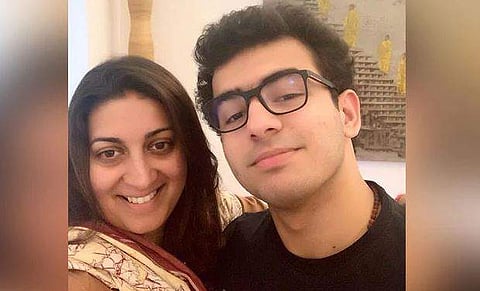 'എനിക്ക് മാപ്പ് തരൂ, ഇന്നെനിക്ക് കുറച്ച് അഹങ്കാരം കൂടും'; മകന്റെ നേട്ടത്തില്‍ സ്മൃതി ഇറാനി