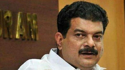 പി വി അന്‍വറിന് തിരിച്ചടി; നാല് തടയണകള്‍ ഒരുമാസത്തിനുള്ളില്‍ പൊളിക്കണം, ജില്ലാ കലക്ടറുടെ ഉത്തരവ്