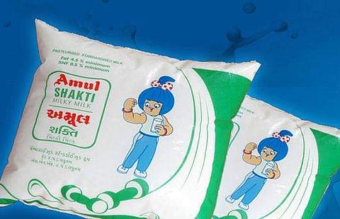 പാല്‍ വില രണ്ട് രൂപ കൂടും ; നാളെ മുതല്‍ പുതിയ നിരക്കെന്ന് അമൂല്‍