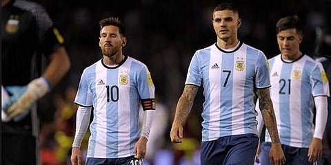 ഇക്കാര്‍ഡിയെ വെട്ടിയത് മെസിയുടെ അതൃപ്തിയില്‍? അതോ മോശം ഫോമിനെ തുടര്‍ന്നോ? എങ്കില്‍ ഡിബാലയോ?