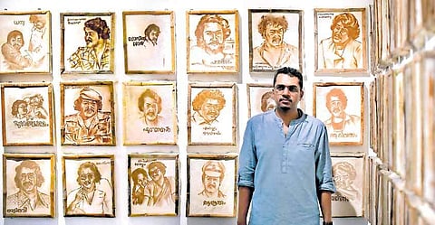 നരേന്ദ്രന്‍ മുതല്‍ സ്റ്റീഫന്‍ നെടുമ്പള്ളി വരെ: 333 ചിത്രങ്ങള്‍ മൈലാഞ്ചിയില്‍ ഒരുക്കി ലാലിന് ആരാധകന്റെ ജന്മദിന സമ്മാനം