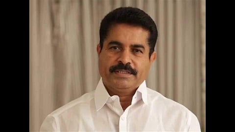 ഇരട്ടവോട്ടുകളിലെ ചതി തെരഞ്ഞെടുപ്പ് ഫലത്തെ ബാധിക്കും; ആശങ്കയെന്ന് അടൂര്‍ പ്രകാശ്