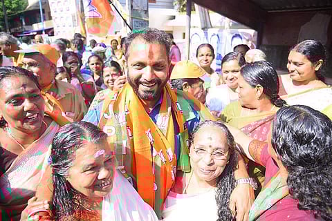 പത്തനംതിട്ടയില്‍ വിജയം ഉറപ്പ്; ഭൂരിപക്ഷം 75,000 കടക്കും; സിപിഎം മൂന്നാംസ്ഥാനത്തേക്ക് പിന്തള്ളപ്പെടും: കെ സുരേന്ദ്രന്‍