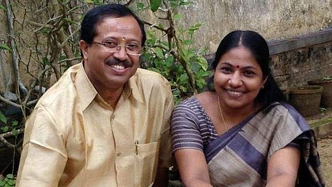 'സ്വന്തമായി കുഞ്ഞുങ്ങള്‍ പോലും വേണ്ടെന്ന് വെച്ചു'; എല്ലാം പൊതുപ്രവര്‍ത്തനത്തിന് വേണ്ടിയെന്ന് മുരളീധരന്റെ ഭാര്യ