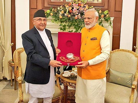 നരേന്ദ്ര മോ​ദിക്ക് 'സഖാവി'ന്റെ വക സമ്മാനം 'രുദ്രാക്ഷമാല' 