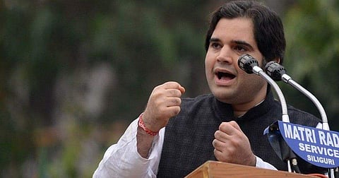 ഞാന്‍ സഞ്ജയ് ഗാന്ധിയുടെ മകന്‍, ഇത്തരക്കാര്‍ക്ക് എന്റെ ഷൂലേസ് അഴിക്കാനുള്ള യോഗ്യതയേ ഉള്ളൂ: ബിഎസ്പി സ്ഥാനാര്‍ത്ഥിയെ അധിക്ഷേപിച്ച് വരുണ്‍ ഗാന്ധി