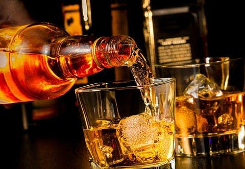 ഒരു വര്‍ഷം നമ്മള്‍ കുടിക്കുന്നത്‌ ആറ് ലിറ്റര്‍  മദ്യം ! മദ്യോപഭോഗം ഏറ്റവും കുറവ് കുവൈത്തില്‍