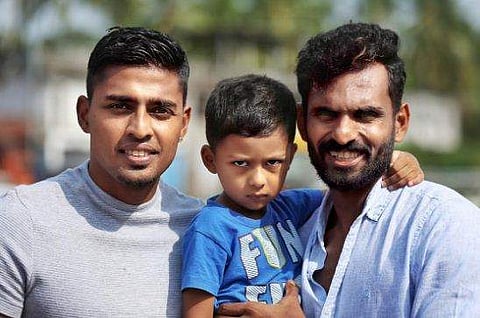 നിങ്ങളാ മുഖത്തേക്ക് നോക്കണം, കടുപ്പന്‍ ടാക്ലിങ്ങുമായി വരുന്ന ഡിഫന്ററുടെ ഭാവമല്ലേ അത്? ആ കലിപ്പ് നോട്ടം കണ്ട് വിനീത് ചോദിക്കുന്നു