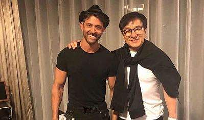 ജാക്കി ചാനെ നേരില്‍ കണ്ട ത്രില്ലില്‍ ഹൃത്വിക് റോഷന്‍; ചിത്രങ്ങള്‍ കാണാം