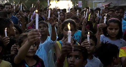 രണ്ട് വയസുകാരിയുടെ കൊലപാതകം: അലിഗഡില്‍ സംഘര്‍ഷം, ഇന്റര്‍നെറ്റ് ബന്ധം വിച്ഛേദിച്ചു