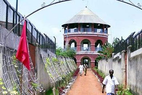 പൂജപ്പുര ജയിലില്‍ കഞ്ചാവും മൊബൈല്‍ ചാര്‍ജറും; മിന്നല്‍ പരിശോധനയില്‍ പിടിച്ചെടുത്തത് നിരവധി അനധികൃത വസ്തുക്കള്‍