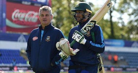 മനുഷ്യനെ ചന്ദ്രനിലിറക്കി, പിന്നെയാണോ ലോകകപ്പില്‍ റിസര്‍വ് ഡേ കൊണ്ടുവരാന്‍ തടസം; ഐസിസിക്കെതിരെ ബംഗ്ലാദേശ് കോച്ച്‌