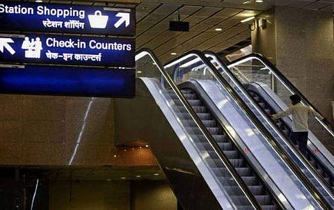 മെട്രോ സ്‌റ്റേഷനിലെ എസ്‌കലേറ്ററില്‍ യുവതിയ്ക്ക് പിന്നില്‍ വന്നു നിന്ന് സ്വയംഭോഗം ചെയ്തു; പരാതി