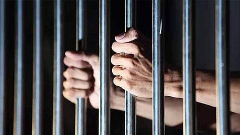 സ്ത്രീയ്ക്ക് മയക്കുമരുന്നു നല്‍കി കെട്ടിയിട്ട് കവര്‍ച്ച; കമിതാക്കള്‍ക്ക് പത്തുവര്‍ഷം തടവ്