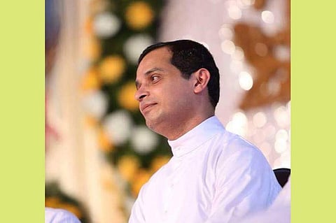 സ്വയംഭോഗം ചെയ്യുന്നവര്‍ക്കും സ്വവര്‍ഗരതിക്കാര്‍ക്കും ഓട്ടിസം ബാധിച്ച കുഞ്ഞുങ്ങള്‍: വിവാദ വൈദികന് കാനഡയിലും വിലക്ക് 