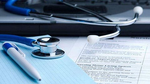 സ്വാശ്രയ മെഡിക്കൽ പ്രവേശനം : അനിശ്ചിതത്വം നീക്കാൻ സർക്കാർ ; മാനേജ്മെന്റുകളുമായി നാളെ ചർച്ച