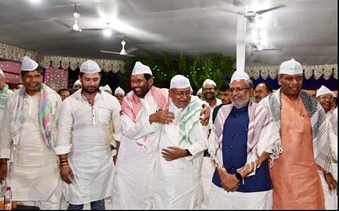 നവരാത്രിക്ക് വിരുന്ന് നടത്താത്തതെന്ത്?; ഇഫ്താര്‍ വിരുന്ന് സംഘടിപ്പിച്ച എന്‍ഡിഎയ്‌ക്കെതിരെ കേന്ദ്രമന്ത്രി