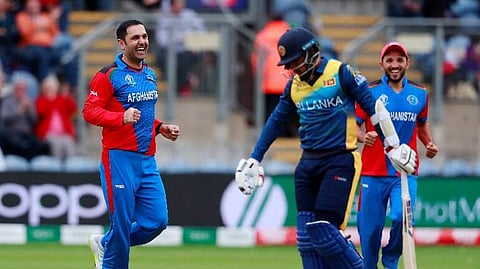 ശ്രീലങ്ക വീണ്ടും തകരുന്നു, നന്നായി തുടങ്ങിയ ലങ്കയെ കറക്കി വീഴ്ത്തി നബി; ഉറച്ച് നിന്ന് കുസാല്‍ പെരേര