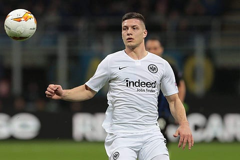 ഫ്രാങ്ക്ഫര്‍ട്ടില്‍ നിന്ന് മാഡ്രിഡിലേക്ക്; സെര്‍ബിയന്‍ സെന്‍സേഷന്‍ ഇനി റയലിന്റെ ജേഴ്സിയിൽ