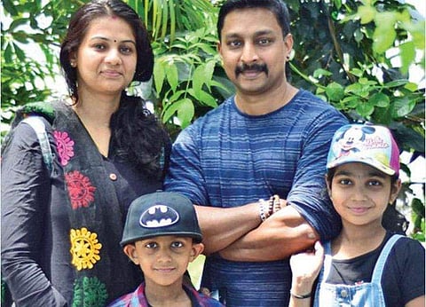 ഫോണ്‍ ഓണ്‍ ചെയ്തപ്പോള്‍ അഭിനന്ദനപ്രവാഹങ്ങള്‍: മലയാളിക്ക് 18 കോടിയുടെ ലോട്ടറി