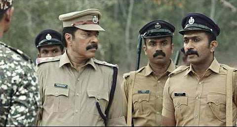 'വി ആര്‍ ഫ്രം കേരള, ഫോര്‍ ഇലക്ഷന്‍ ഡ്യൂട്ടി': സസ്‌പെന്‍സ്, കോമഡി, മാസ്: ഉണ്ടയുടെ ട്രെയിലര്‍ കാണാം