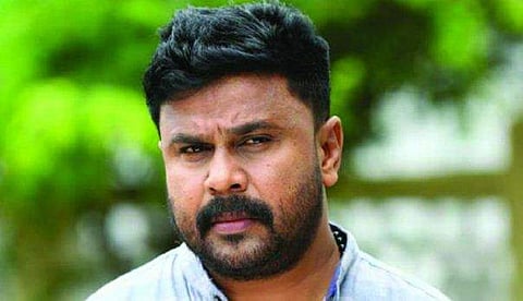 ദിലീപ് സ്വമേധയാ രാജിവെച്ചതല്ല ; മോഹന്‍ലാല്‍ ചോദിച്ചുവാങ്ങിയത് ; ദിലീപ് അനുകൂലികളെ തള്ളി 'അമ്മ' സംഘടനാ റിപ്പോര്‍ട്ട്