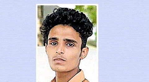 പട്ടിക കൊണ്ടു തലയ്ക്കടിച്ചു;  ഒരാൾ കല്ലുകൊണ്ടും തലയ്ക്കിടിച്ചു ; രണ്ടര മണിക്കൂറിനുള്ളിൽ കൃത്യം ചെയ്തെന്ന് മൊഴി ; അന്വേഷണം ലഹരി മാഫിയയിലേക്ക്