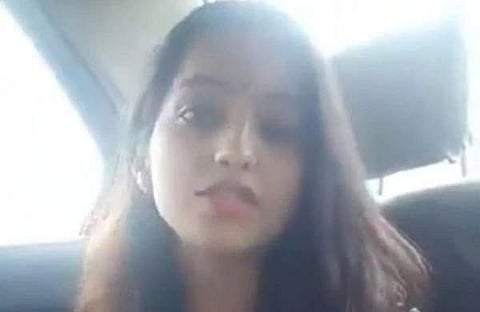 പാപ്പു, നിങ്ങള്‍ ആ ഗുണ്ടകളെ തിരികെ വിളിക്കൂ; ദലിതനെ വിവാഹം കഴിച്ചതിന് പിതാവ് അപായപ്പെടുത്താന്‍ ശ്രമിക്കുന്നതായി ബിജെപി എംഎല്‍എയുടെ മകള്‍