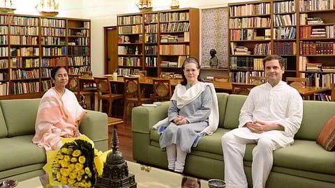 'ഇറ്റലിക്കാരിയും മക്കളും വിട്ടുപോകണം'; മമതയെ കോണ്‍ഗ്രസ് പ്രസിഡന്റാക്കണമെന്ന് ബിജെപി നേതാവ്