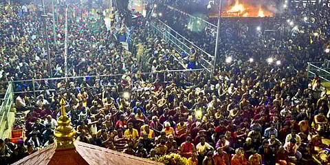 ശബരിമല/ ഫയല്‍ ചിത്രം