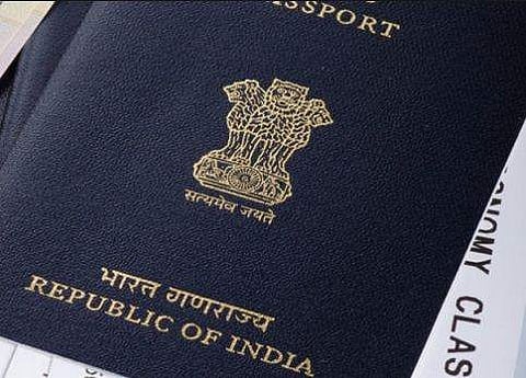 പാസ്പോർട്ട് അപേക്ഷ; ഇരട്ടിയിലേറെ തുക ഈടാക്കി വ്യാജ വെബ്സൈറ്റുകൾ; തട്ടിപ്പിനിരയാകരുതെന്ന മുന്നറിയിപ്പുമായി വകുപ്പ്