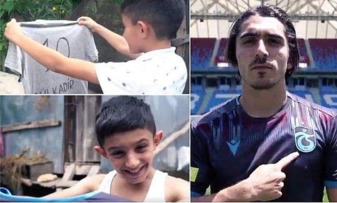 'തെരുവിൽ ഫുട്ബോൾ കളിച്ചിട്ടുണ്ടോ'? മനോഹരമായ ഈ വീഡിയോ കണ്ടു നോക്കു 