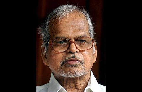 ആറ്റൂര്‍ രവിവര്‍മ്മ അന്തരിച്ചു