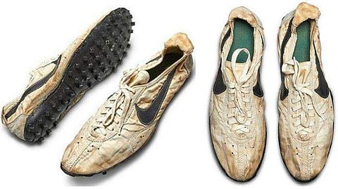 പഴഞ്ചൻ ഷൂസാണ്, പക്ഷേ വില കേട്ടാൽ ഞെട്ടും; വിറ്റ് പോയത് മൂന്ന് കോടി രൂപയ്ക്ക്!