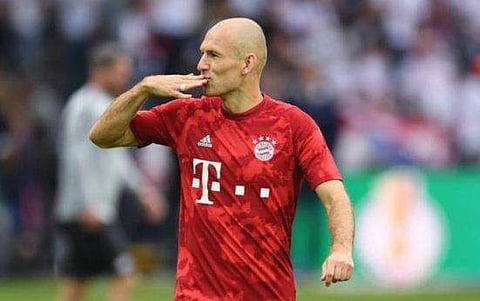 ഡച്ച് താരം ആര്യൻ റോബൻ ബൂട്ടഴിച്ചു ; പ്രൊഫഷണല്‍ കരിയറിനോട് വിട 